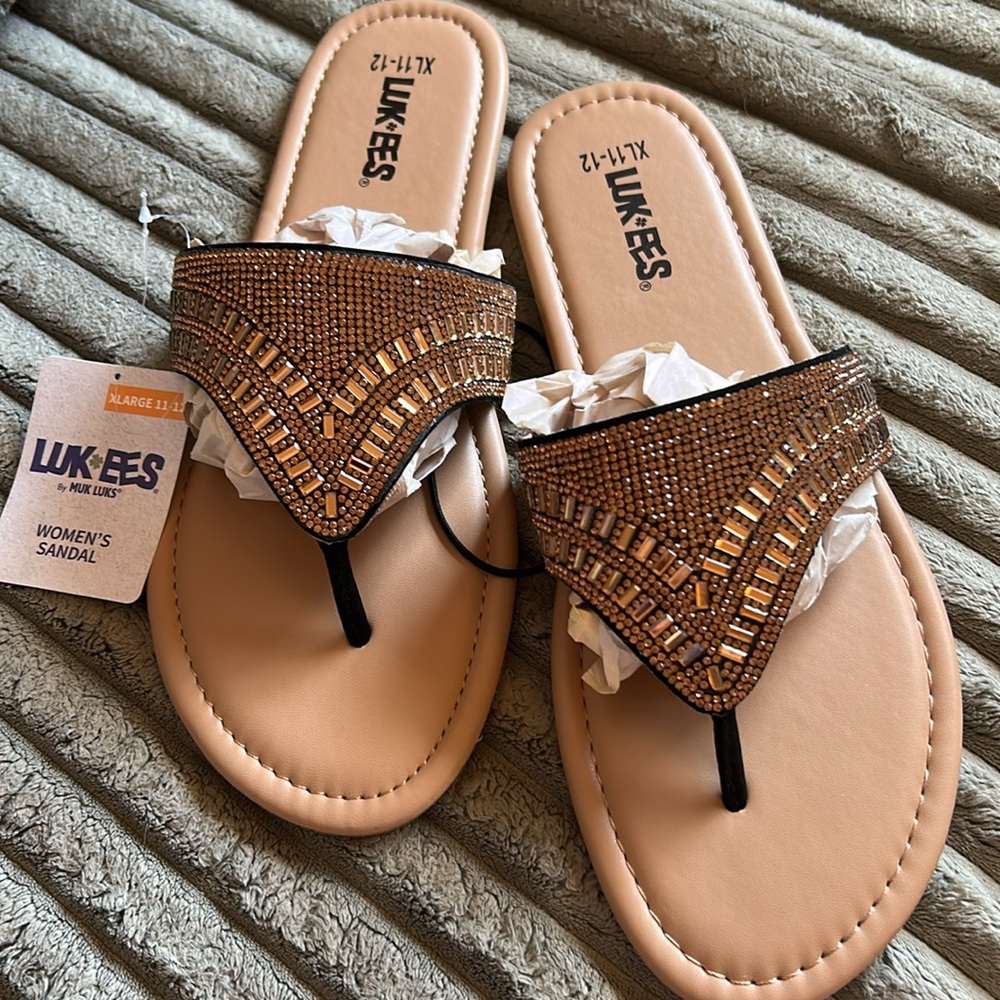 Muk Luks Luk*Ees NWT Brown/Tan Rhinestone Sandals XL 11-12 Gorgeous So Chic New